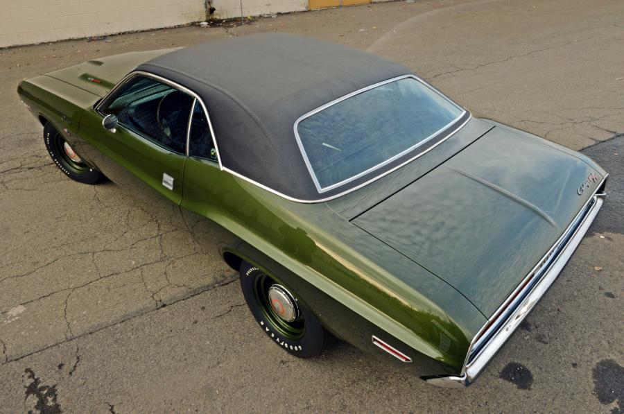  Dodge Challenger R/T 426 Hemi (JS23) 1970 года  (фото 8 из 42)